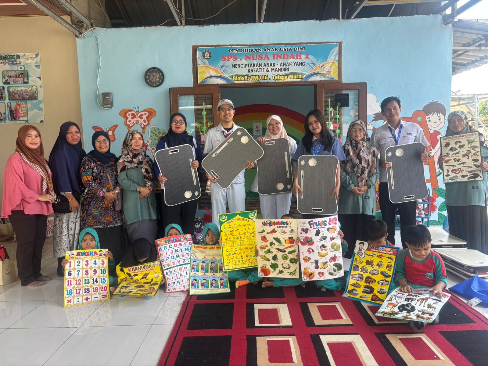 Pemberian Bantuan Sarana dan Prasarana PAUD Nusa Indah 2
